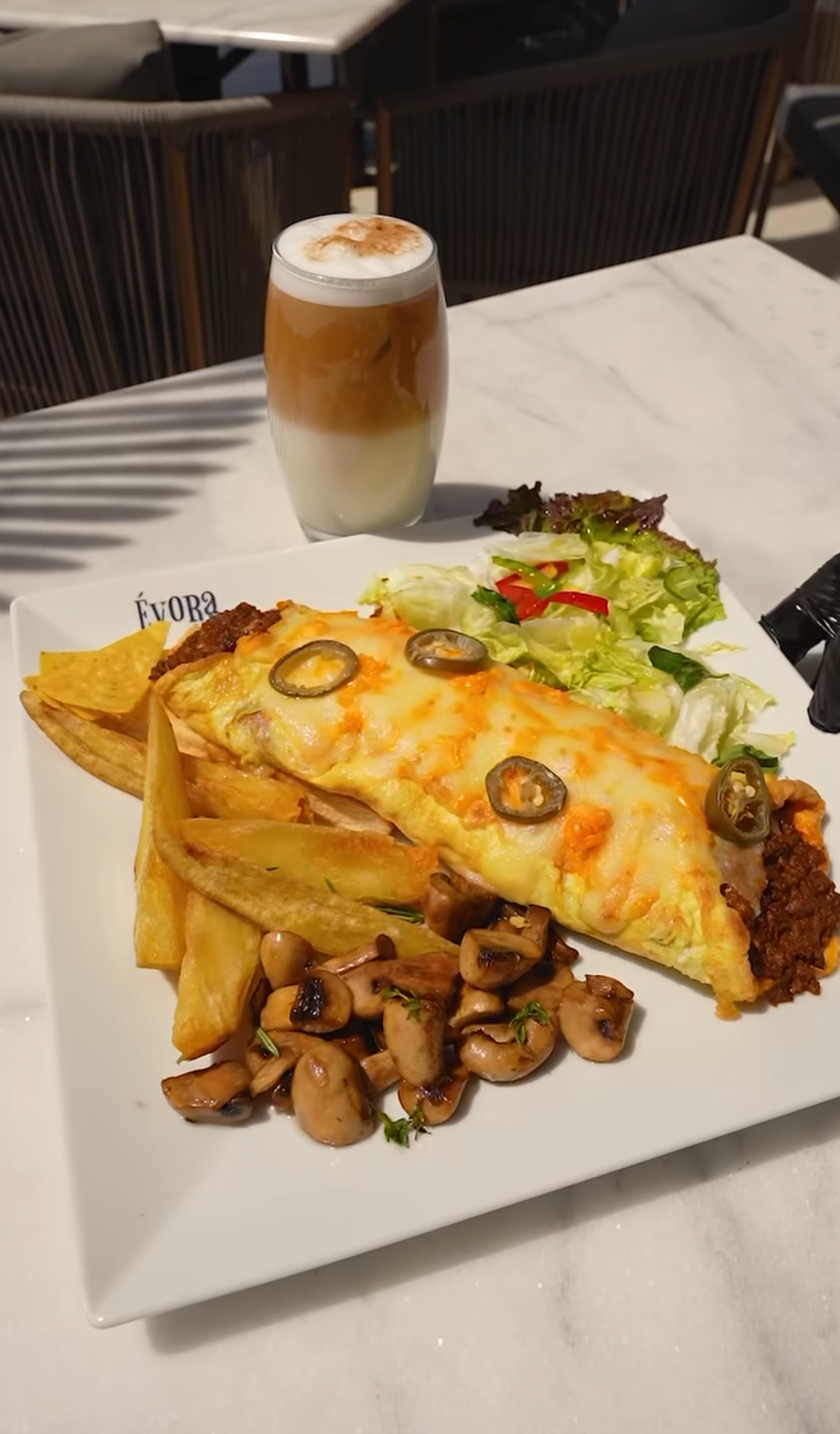 MEXICAN OMELETTE