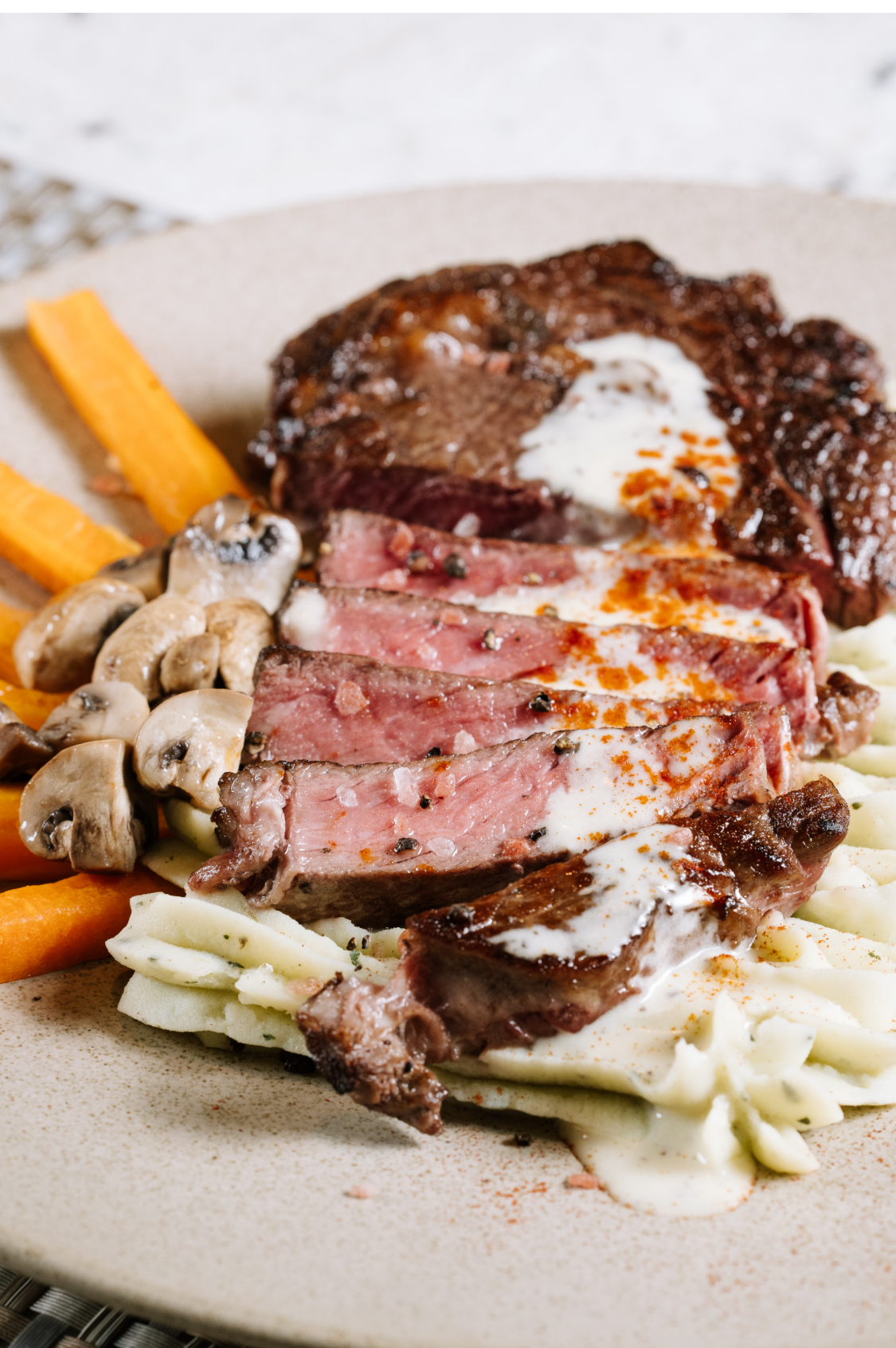 TRUFFLE CREAM RIB EYE